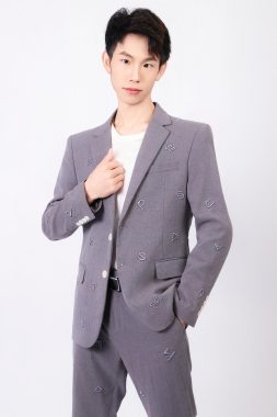 张宗保 深圳 32岁 172cm 55kg
