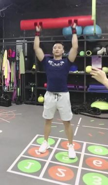赖友龙 深圳 40岁 178cm 75kg