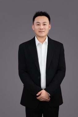 刘辉 青岛 36岁 176cm 75kg