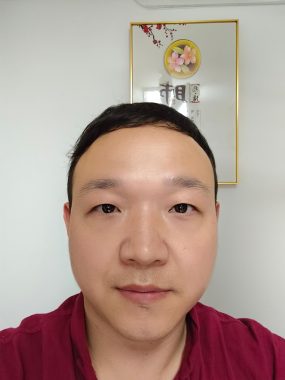 卢少配 青岛 38岁 170cm 70kg