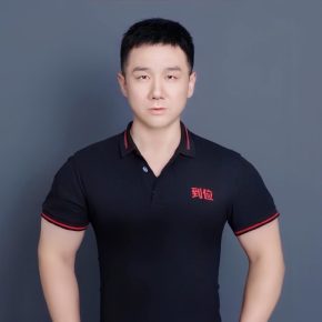 梁志国 青岛 56岁 176cm 65kg