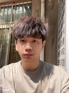 陈祉铭 青岛 36岁 180cm 80kg