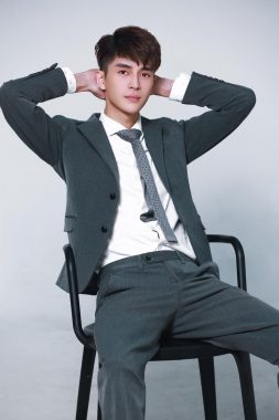 胡本阳 遂宁 31岁 181cm 60kg