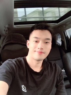 杨坤 成都 29岁 180cm 72kg
