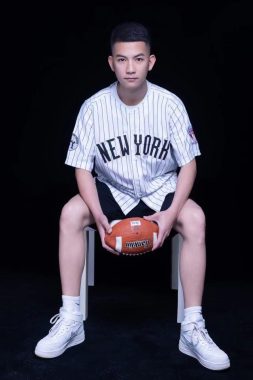 梁礼达 成都 27岁 183cm 73kg