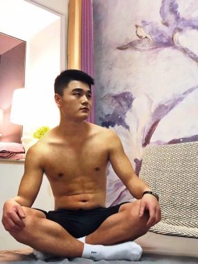 陈宝国 成都 33岁 175cm 74kg