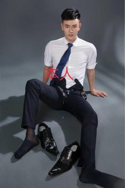 高迪 成都 32岁 182cm 76kg