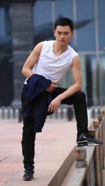 邓亚萍 成都 33岁 175cm 65kg