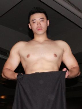 梁周洋 成都 28岁 184cm 84kg