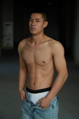刘波 成都 34岁 173cm 60kg
