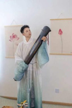 周玉龙 成都 30岁