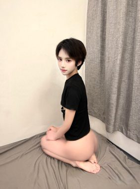 困困包 成都 21岁 168cm 56kg