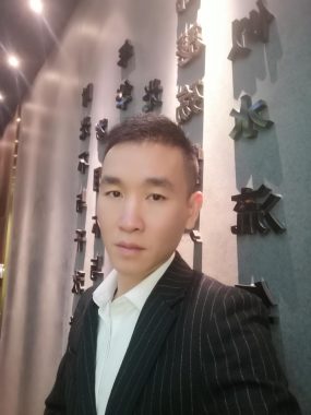 董富贵 成都 43岁 169cm 60kg