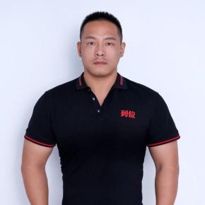 江伟 成都 39岁 170cm 75kg