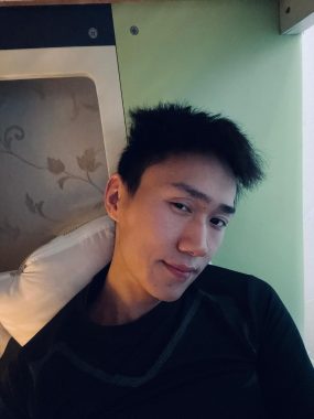 张为林 成都 26岁 176cm 60kg