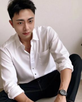 罗林涛 成都 34岁 183cm 72kg