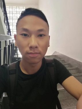 温治国 成都 27岁 172cm 64kg
