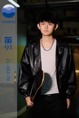 91 成都 22岁 182cm 70kg