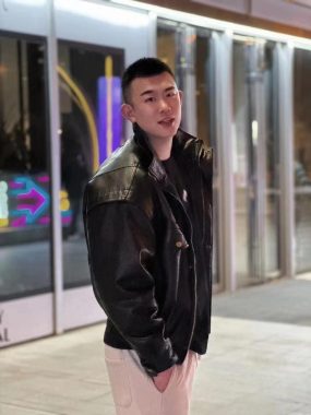 篮球体育生1米9 成都 23岁 191cm 92kg