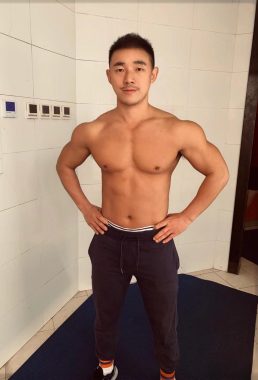 ※※ 成都 44岁 175cm 81kg