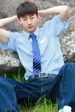 张炳昊 保定 27岁 178cm 60kg