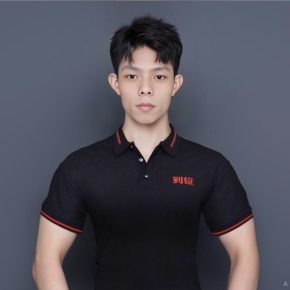 杨一凡 石家庄 25岁 175cm 60kg