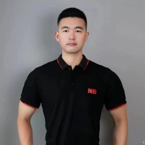 张振龙 石家庄 37岁 185cm 85kg