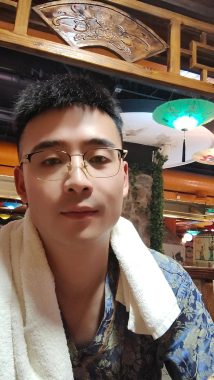 梁浩田 石家庄 33岁 178cm 68kg