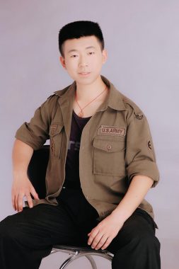 闫俊霖 廊坊 44岁 178cm 75kg