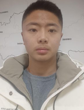方萌 汉中 23岁 165cm 52kg