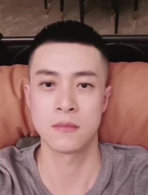 王圣业 西安 32岁 174cm 60kg