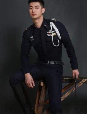 闾丘露薇 西安 33岁 180cm 61kg