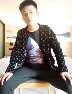杨蒙恩 西安 25岁 173cm 58kg