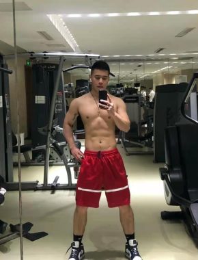 木子洋 西安 31岁 175cm 70kg
