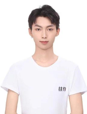 摆亚龙 西安 22岁 180cm 120kg