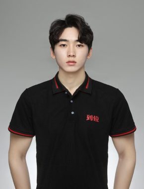 宋仕谚 西安 24岁 178cm 65kg