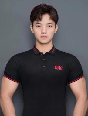 代占农 西安 21岁 173cm 56kg