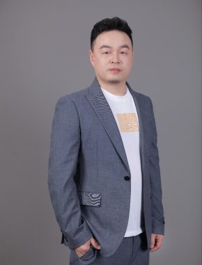 张小雷 郑州 30岁 172cm 70kg