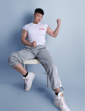 邓云飞 郑州 34岁 175cm 64kg