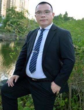 刘学 郑州 56岁 171cm 84kg