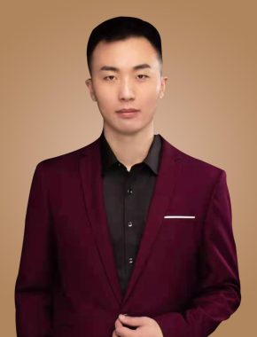 郭炎彬 扬州 31岁 185cm 80kg