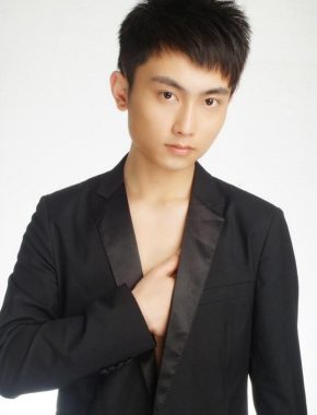 单钇畅 南通 36岁 178cm 160kg