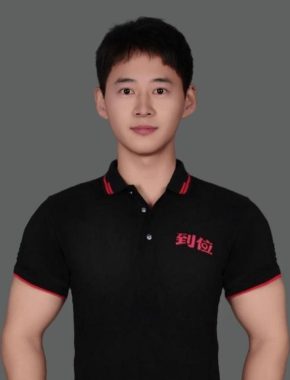 闫伟东 南通 29岁 175cm 70kg