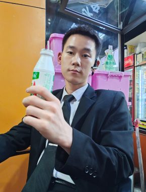 付玉浩 无锡 27岁 183cm 68kg