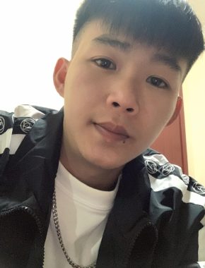 何烘铭 泉州 25岁 172cm 61kg