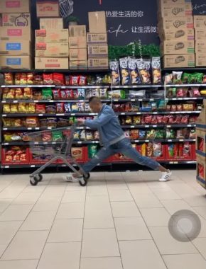 贾朋飞 泉州 31岁 179cm 73kg