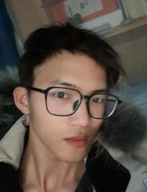 陆玉聪 南京 22岁 177cm 64kg