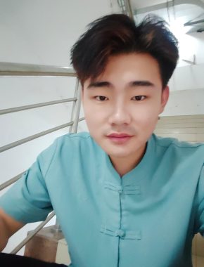 吕东方 南京 21岁 170cm 68kg