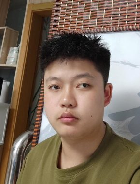 刘洋 南京 22岁 170cm