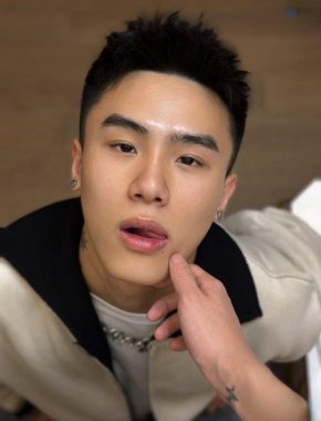库里 南京 22岁 173cm 52kg
